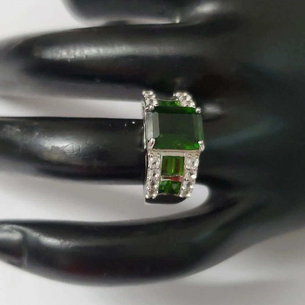 Sterling Silver 925 Russian Chrome Emerald Diopside Halo Ring